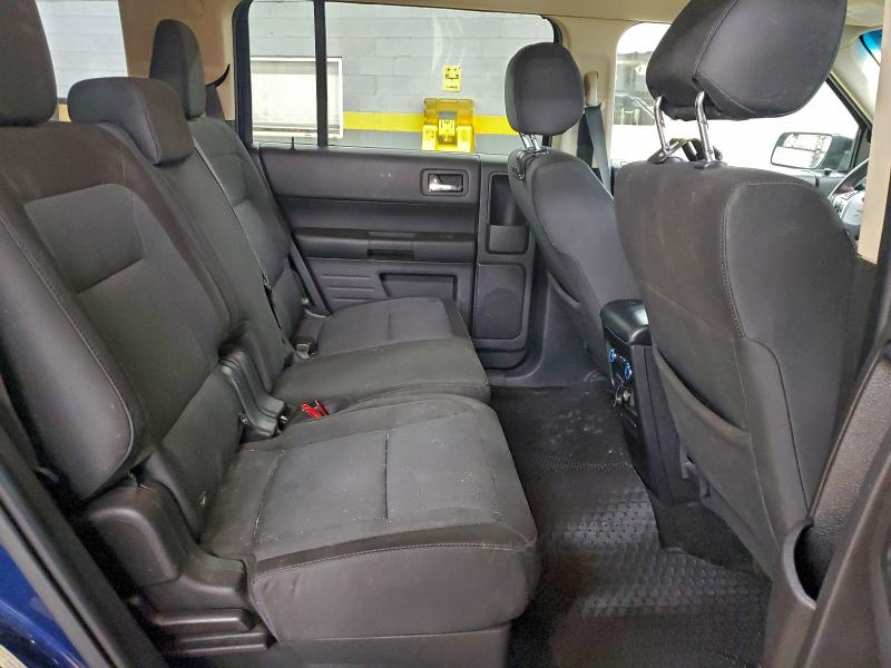 Фото 11 - FORD FLEX