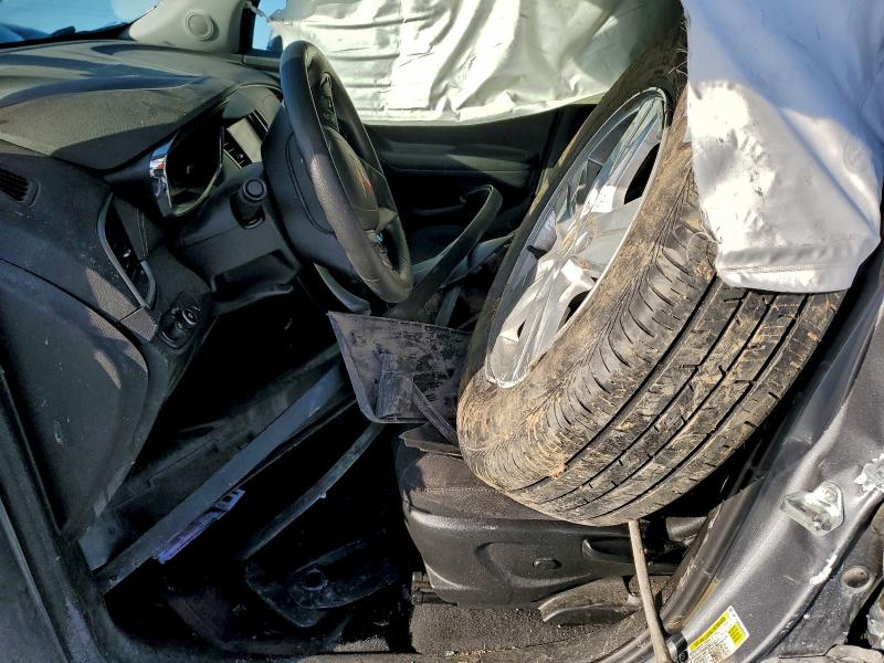 Фото 7 - CHEVROLET TRAX