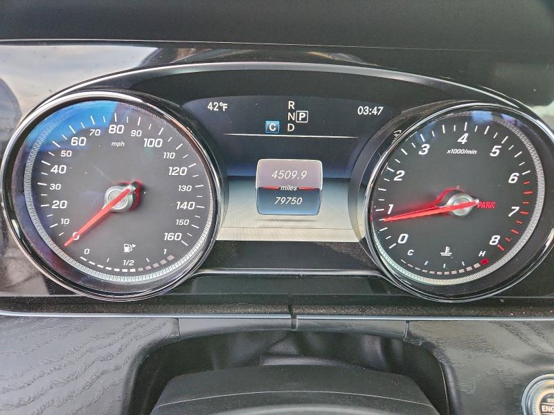 Фото 9 - MERCEDES-BENZ E-CLASS