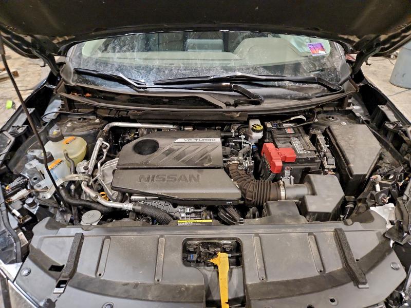 Фото 11 - NISSAN ROGUE