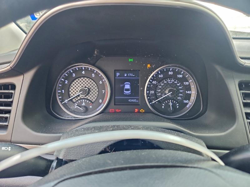 Фото 9 - HYUNDAI ELANTRA