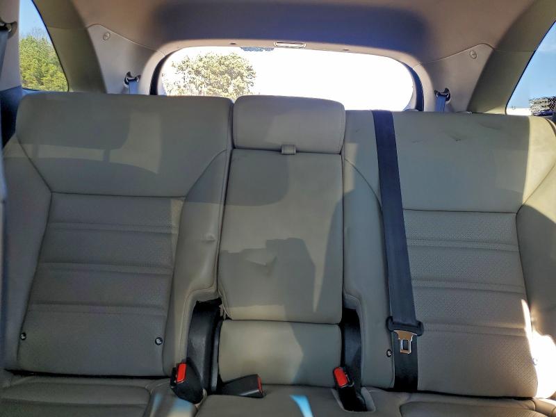 Фото 10 - KIA SORENTO