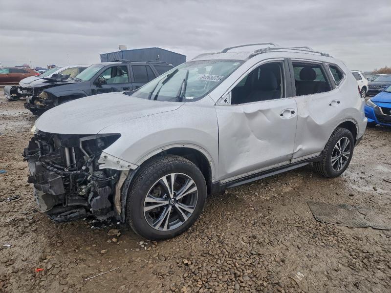 Фото 1 - NISSAN ROGUE