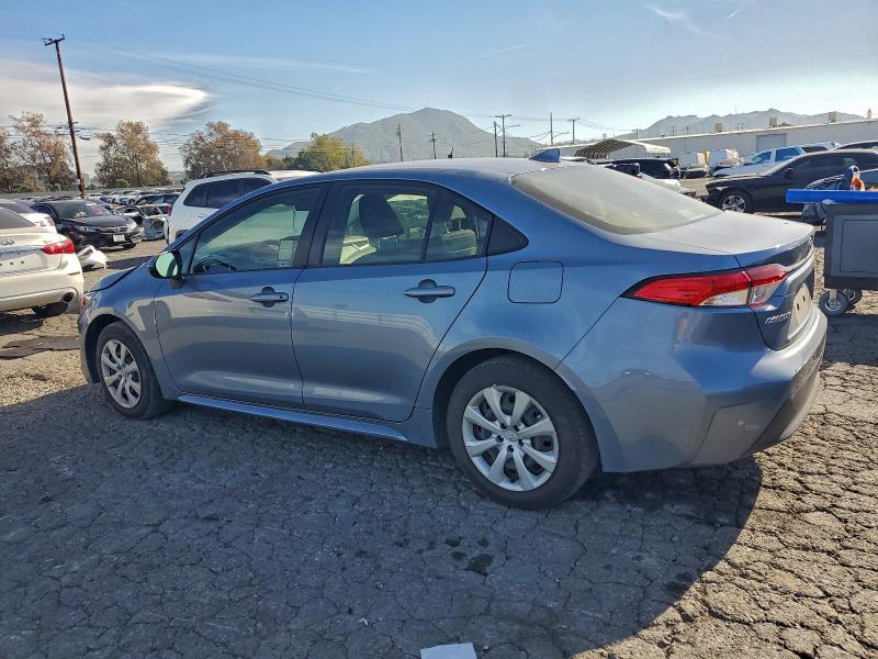 Фото 2 - TOYOTA COROLLA