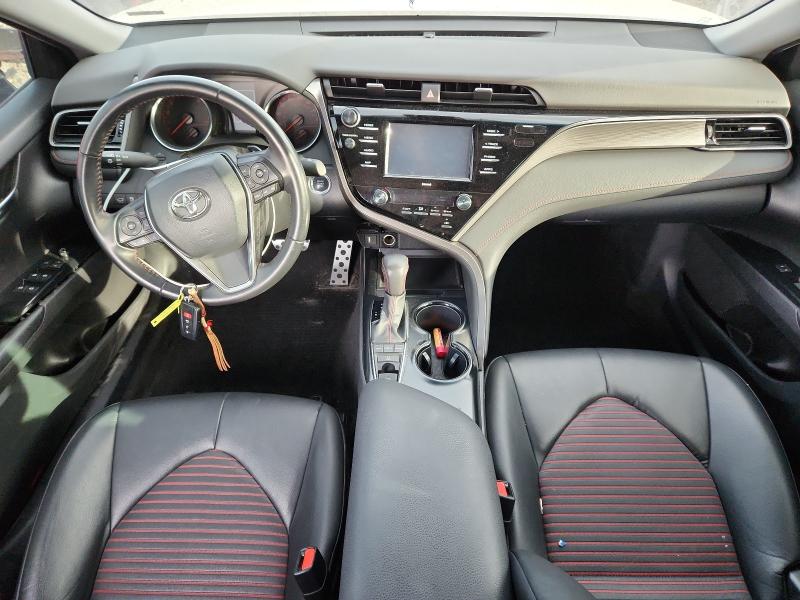 Фото 8 - TOYOTA CAMRY