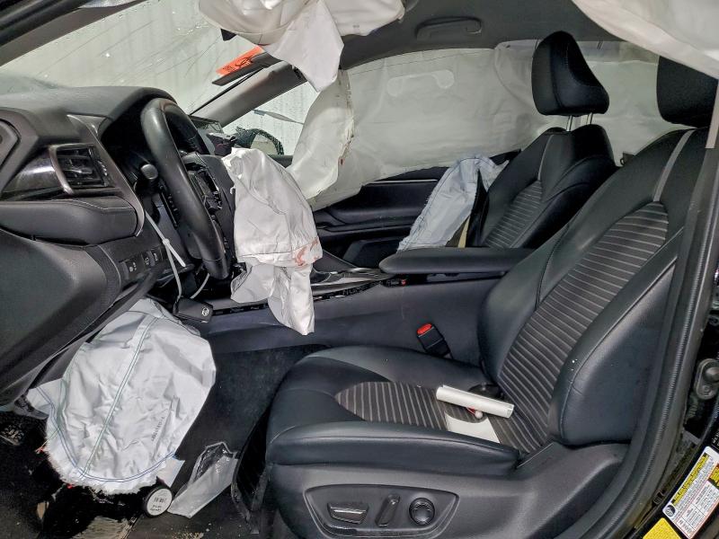 Фото 7 - TOYOTA CAMRY