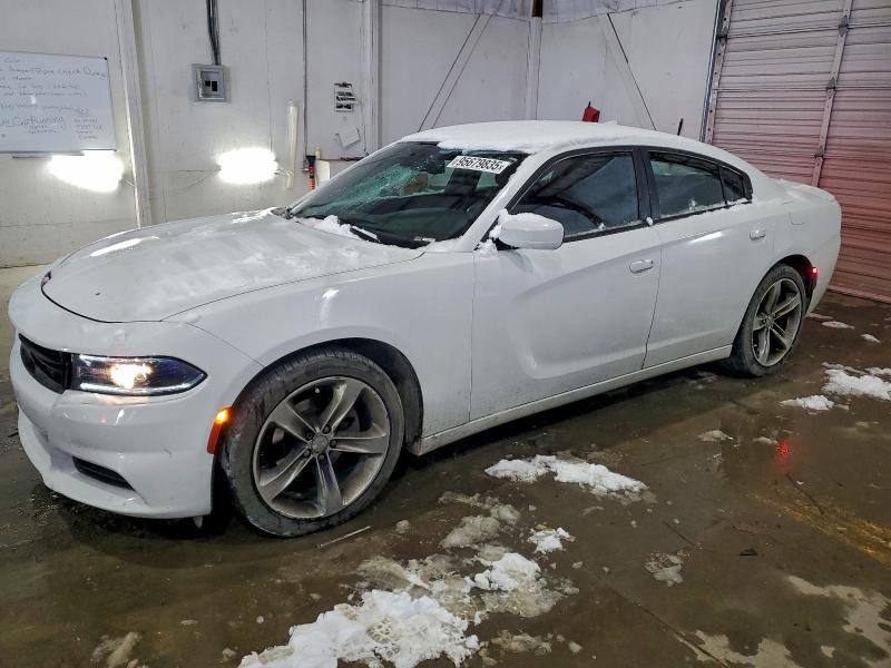 Фото 1 - DODGE CHARGER