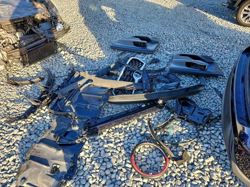 Фото 13 - TOYOTA HIGHLANDER