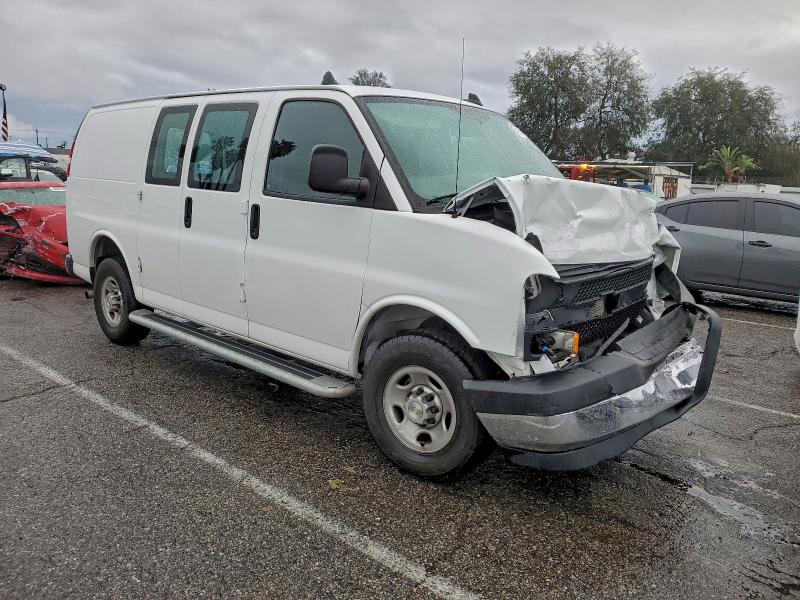Фото 4 - CHEVROLET EXPRESS