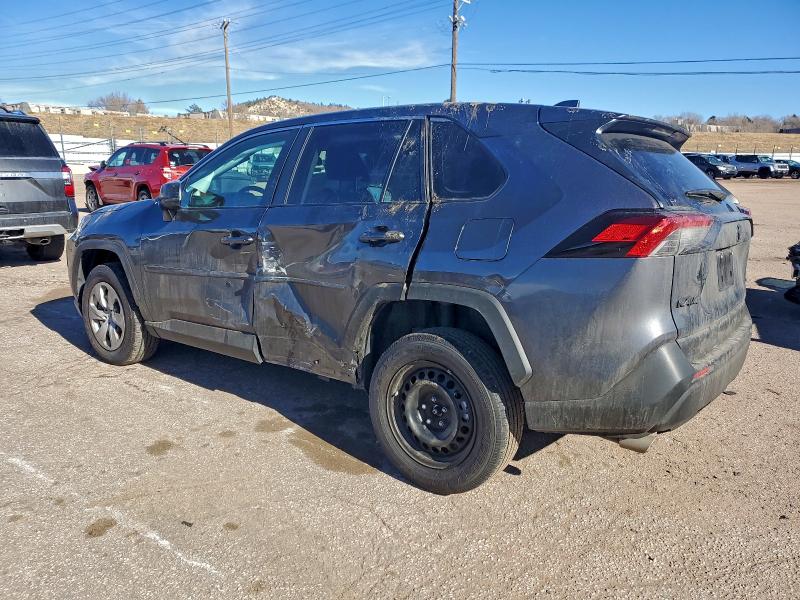 Фото 2 - TOYOTA RAV4