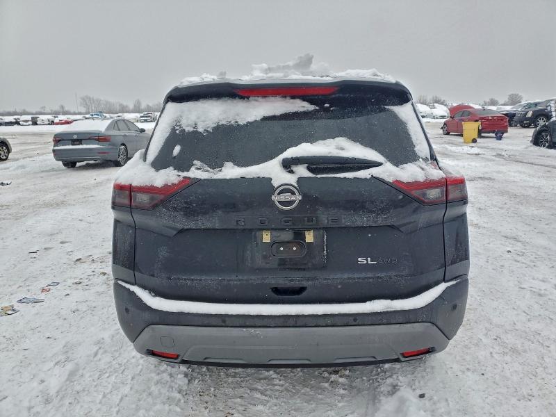 Фото 6 - NISSAN ROGUE