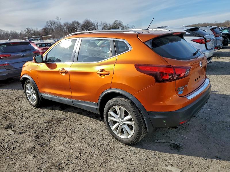 Фото 2 - NISSAN ROGUE