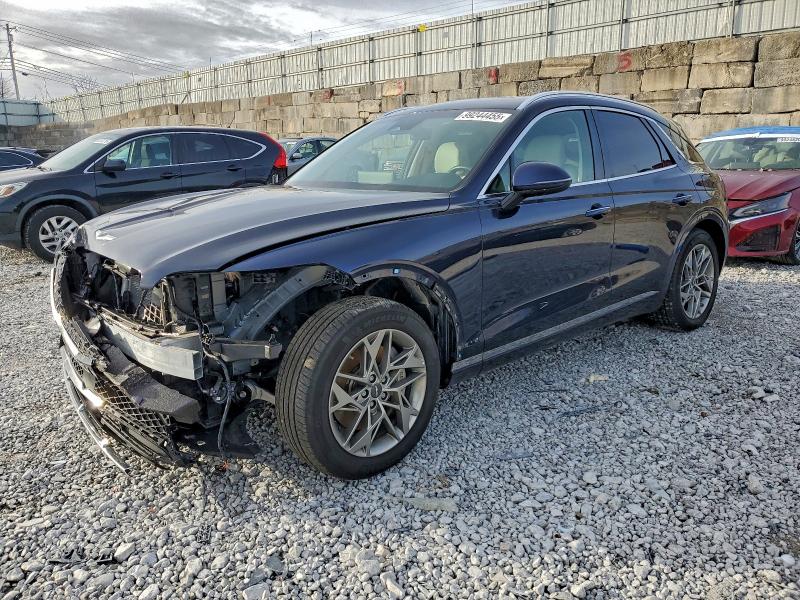 Фото 1 - GENESIS GV70 BASE