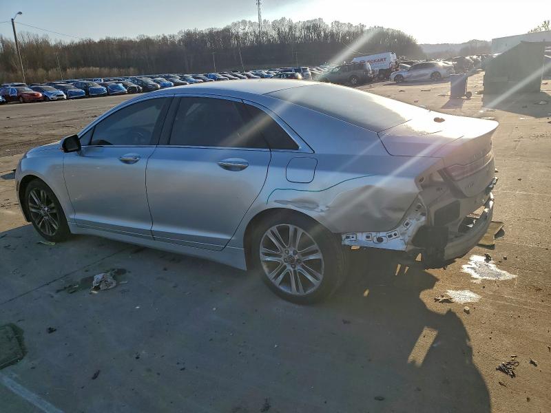 Фото 2 - LINCOLN MKZ