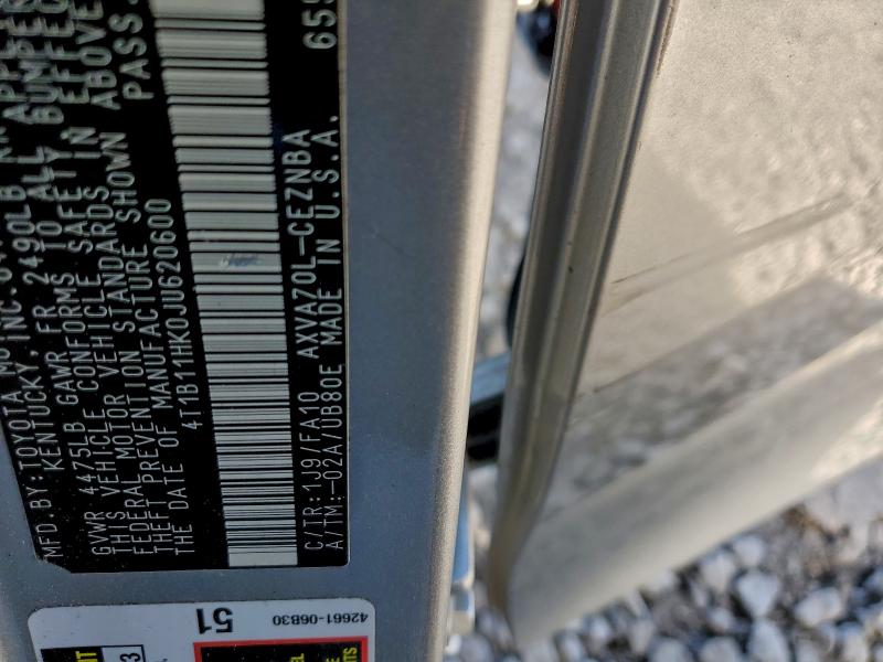 Фото 12 - TOYOTA CAMRY