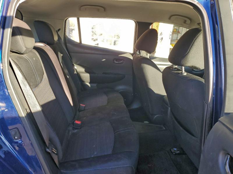 Фото 10 - NISSAN LEAF