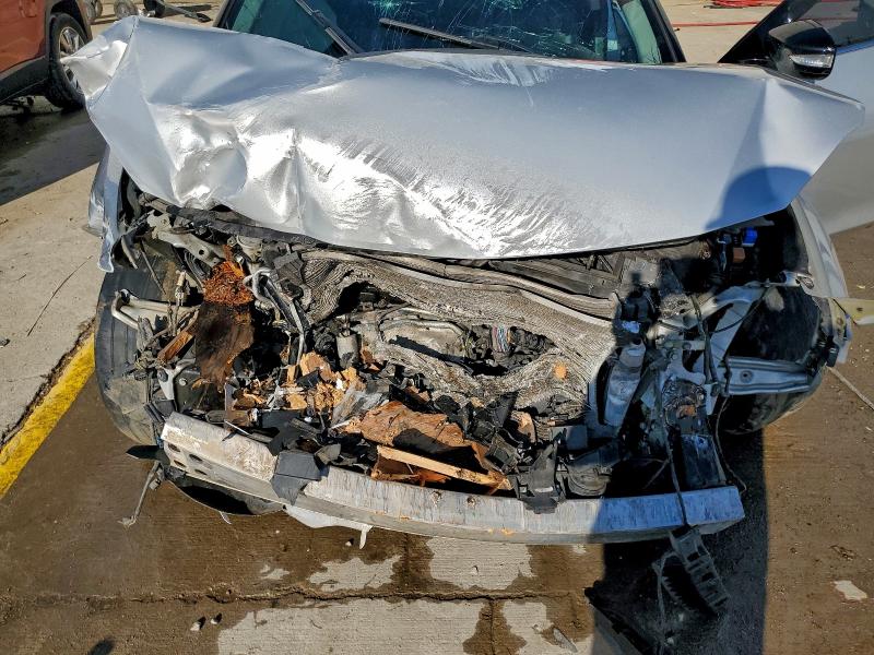 Фото 11 - NISSAN MAXIMA