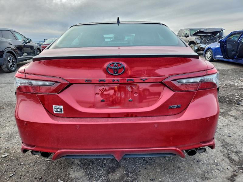 Фото 6 - TOYOTA CAMRY