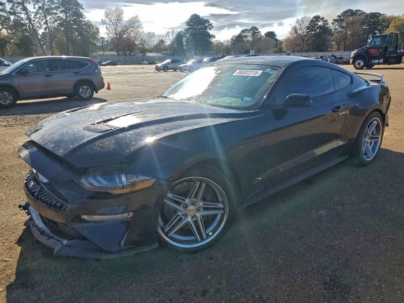 Фото 1 - FORD MUSTANG