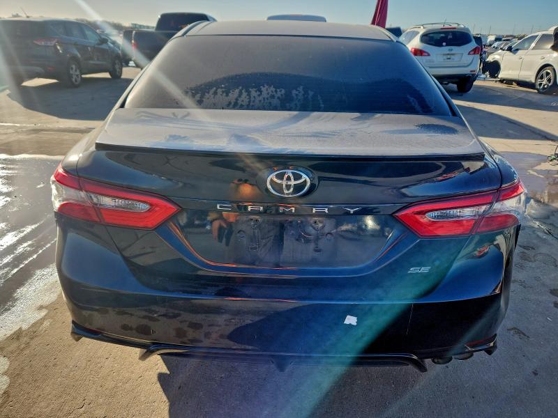 Фото 6 - TOYOTA CAMRY