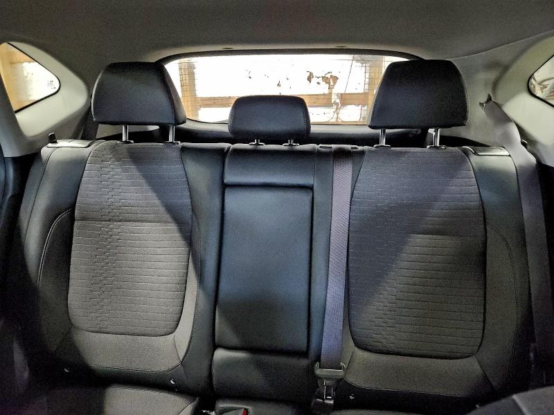 Фото 10 - KIA SELTOS