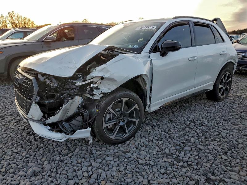 Фото 1 - AUDI Q3