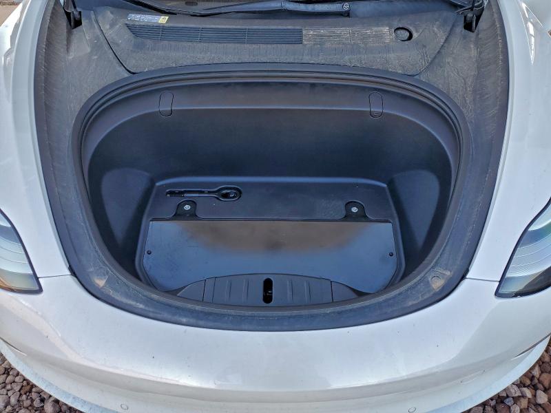 Фото 11 - TESLA MODEL 3