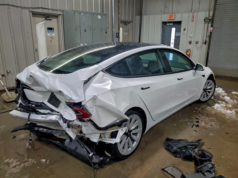 Фото 3 - TESLA MODEL 3