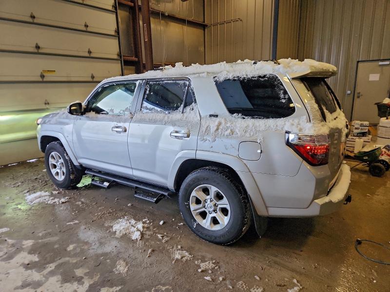 Фото 2 - TOYOTA 4RUNNER