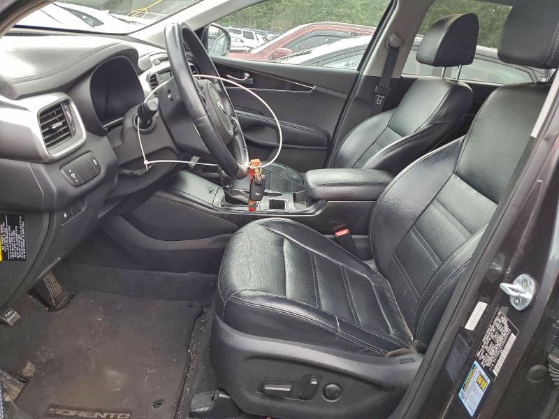 Фото 7 - KIA SORENTO