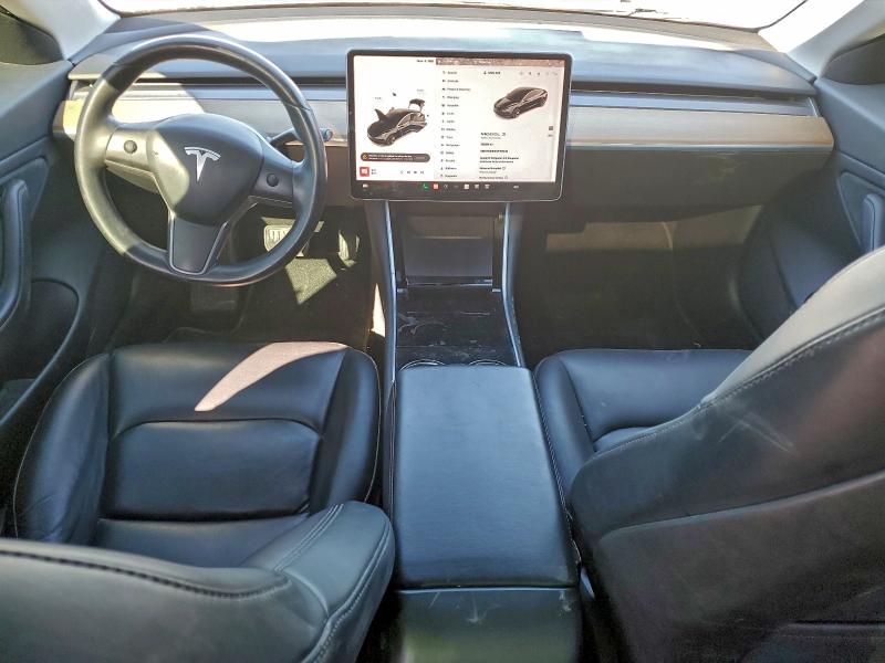 Фото 8 - TESLA MODEL 3