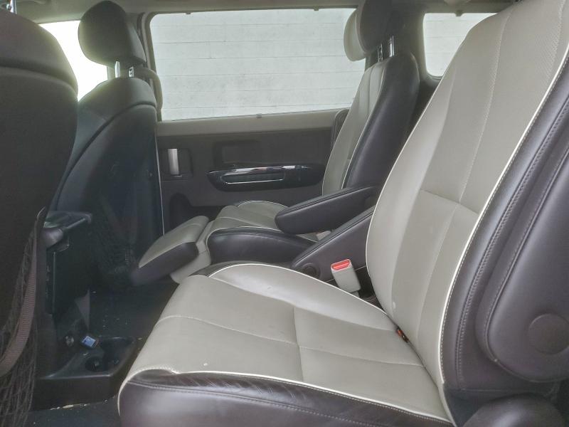 Фото 10 - KIA SEDONA