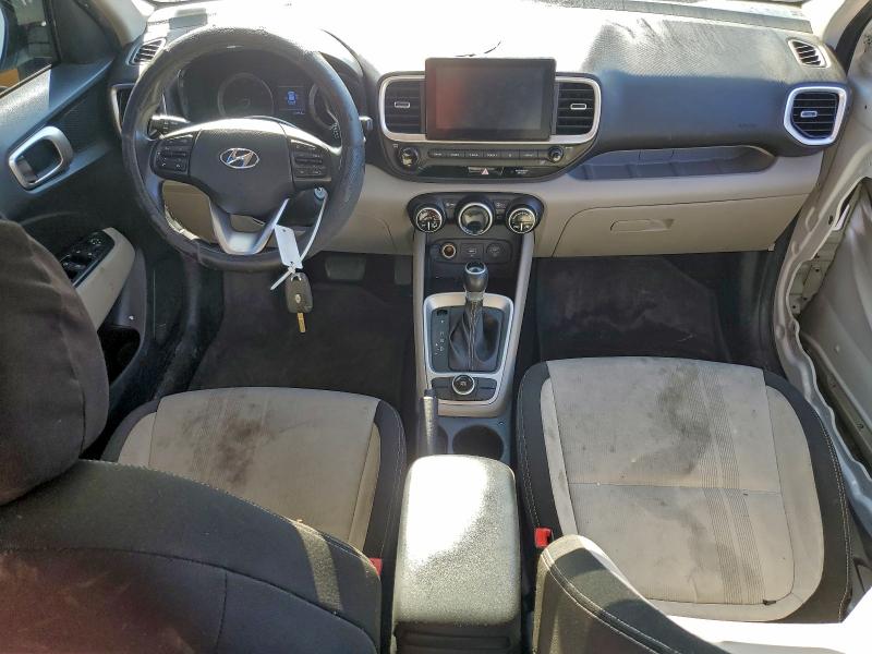 Фото 8 - HYUNDAI VENUE