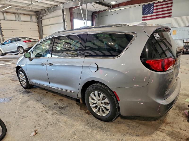 Фото 2 - CHRYSLER PACIFICA