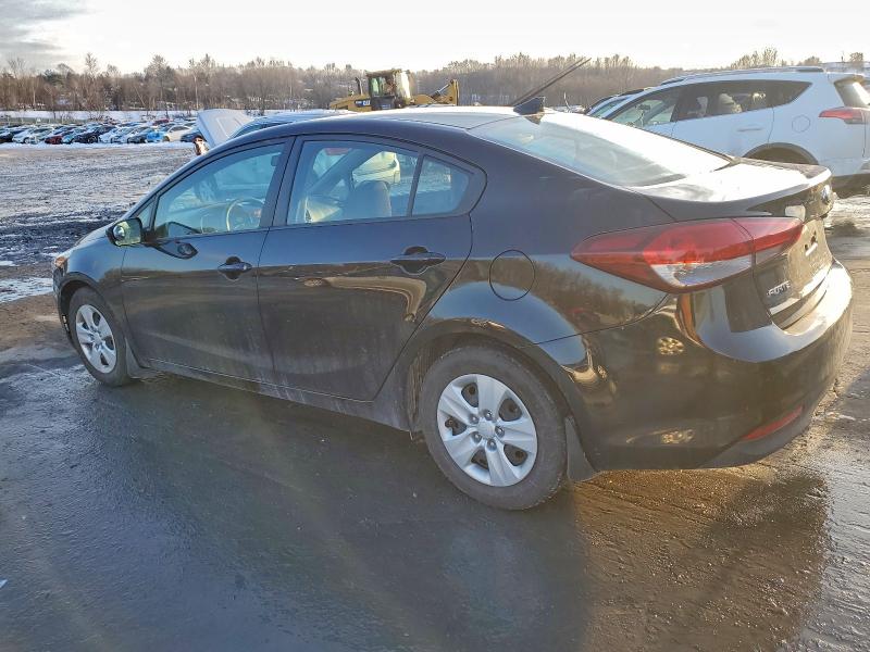 Фото 2 - KIA FORTE