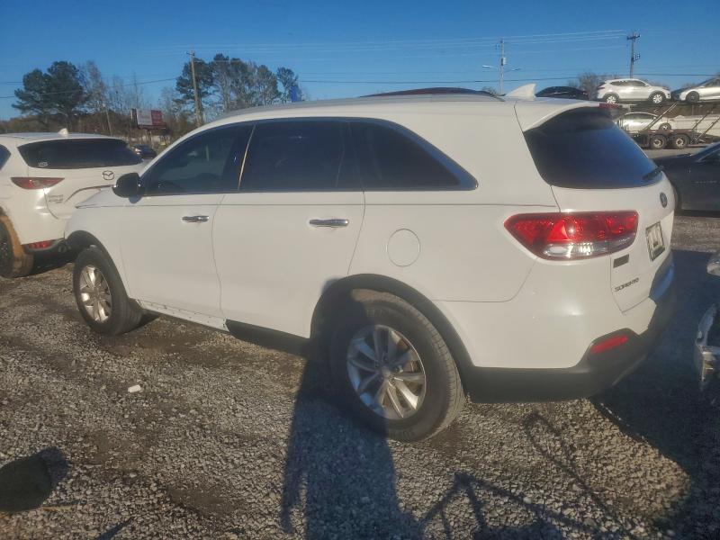 Фото 2 - KIA SORENTO