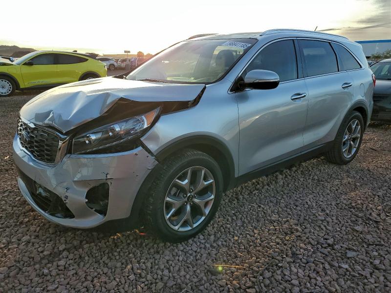 Фото 1 - KIA SORENTO