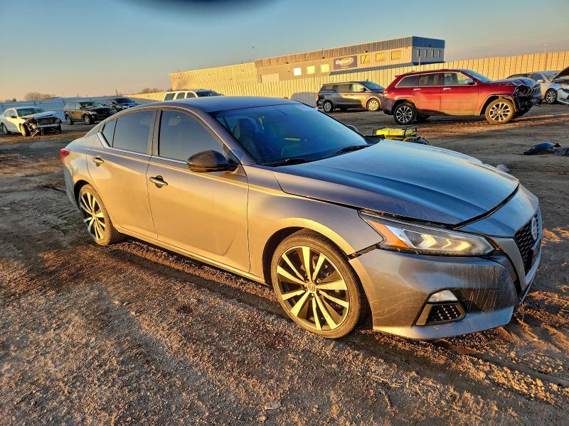 Фото 4 - NISSAN ALTIMA