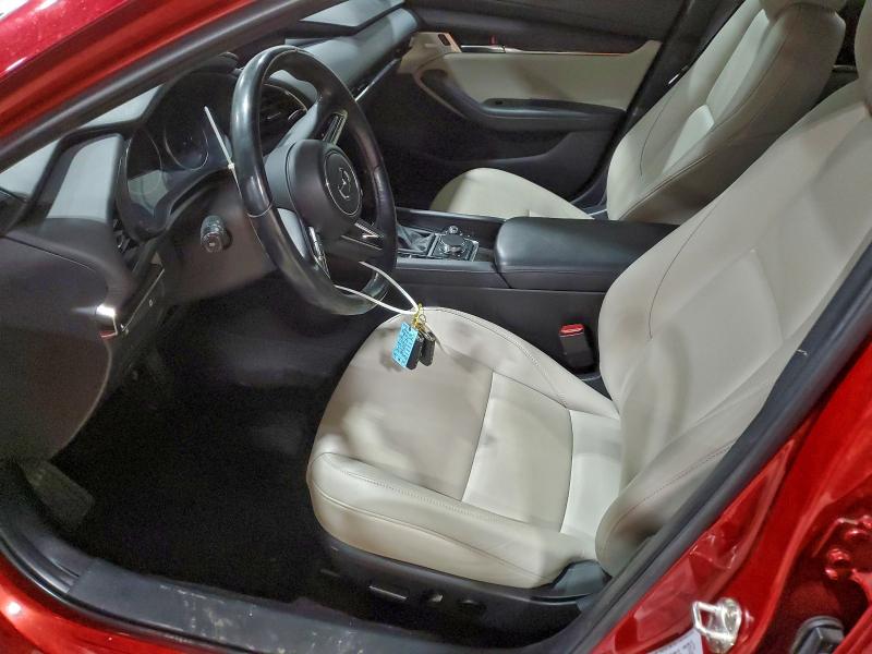 Фото 7 - MAZDA 3