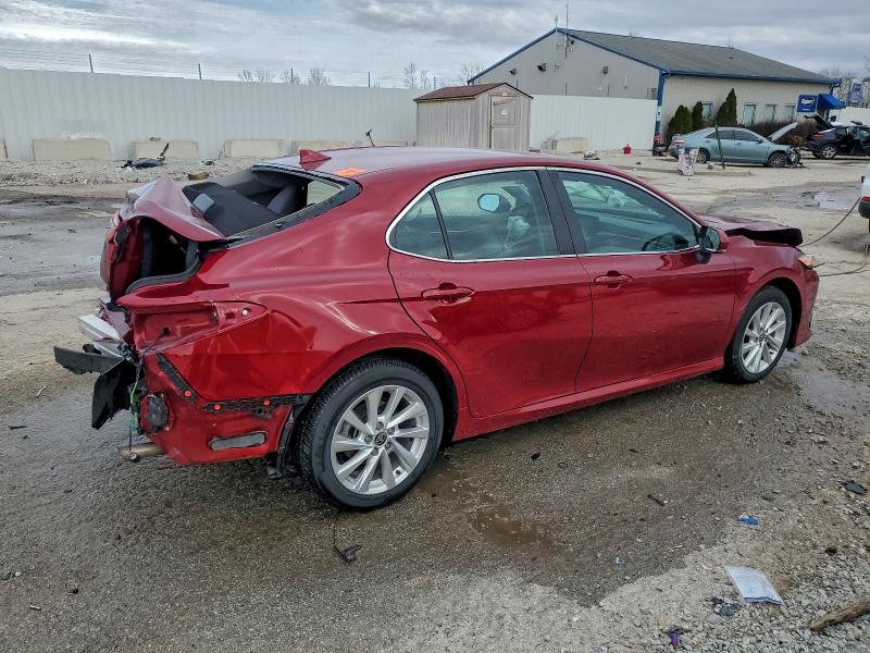 Фото 3 - TOYOTA CAMRY