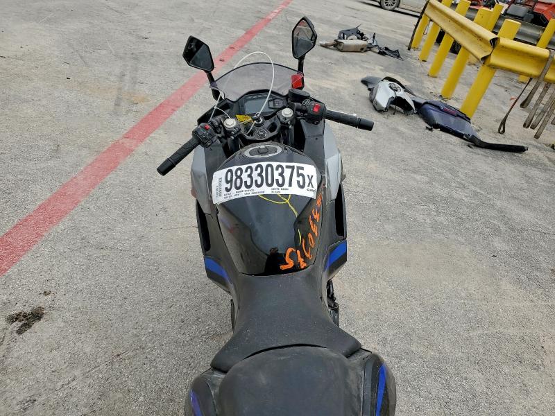 KAWASAKI NINJA 500 2025