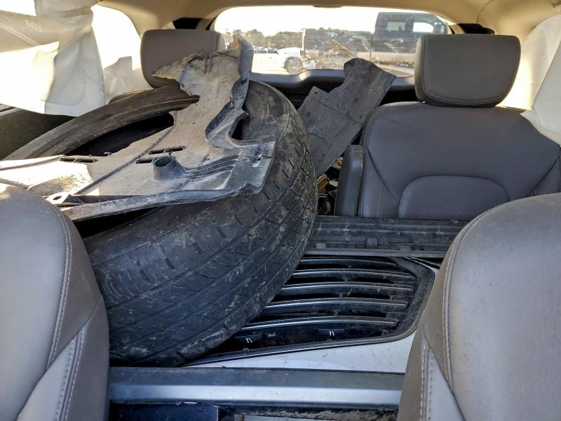 Фото 10 - HYUNDAI SANTA FE