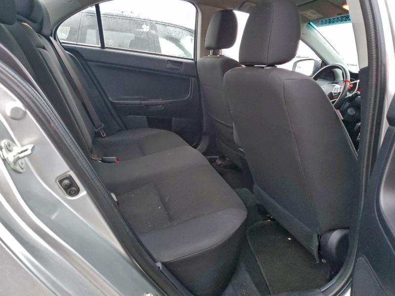 Фото 10 - MITSUBISHI LANCER