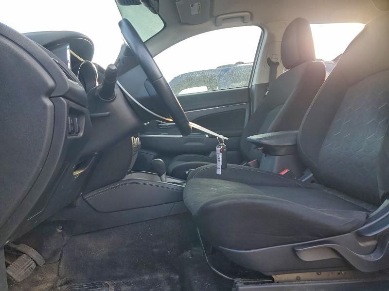 Фото 7 - MITSUBISHI OUTLANDER