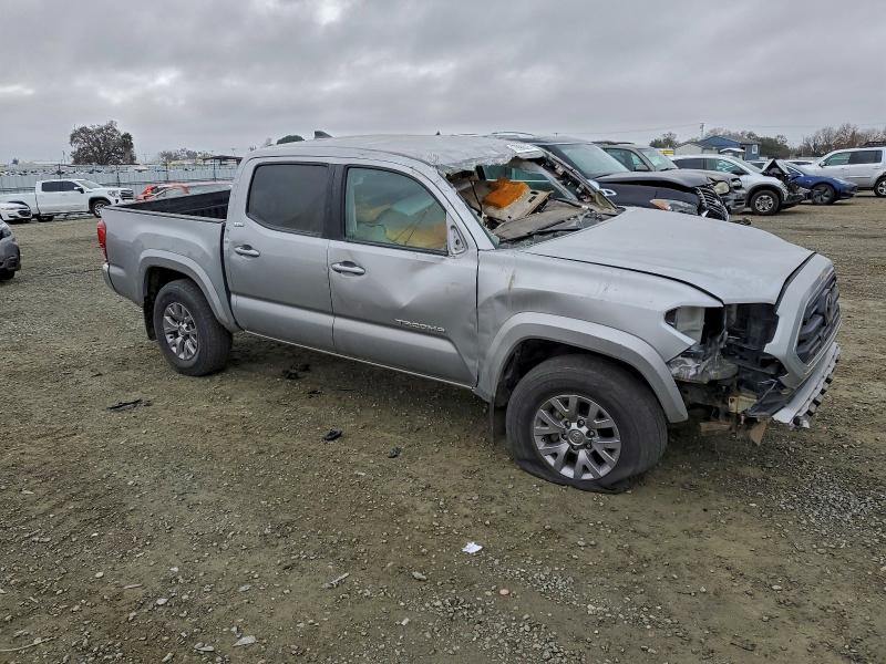 Фото 4 - TOYOTA TACOMA