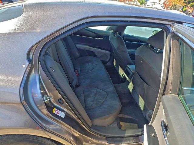 Фото 6 - TOYOTA CAMRY