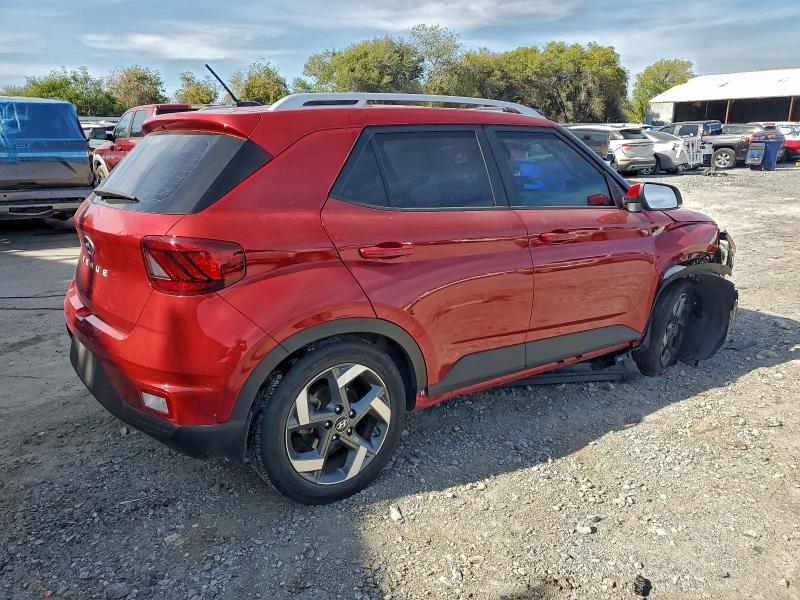 Фото 3 - HYUNDAI VENUE