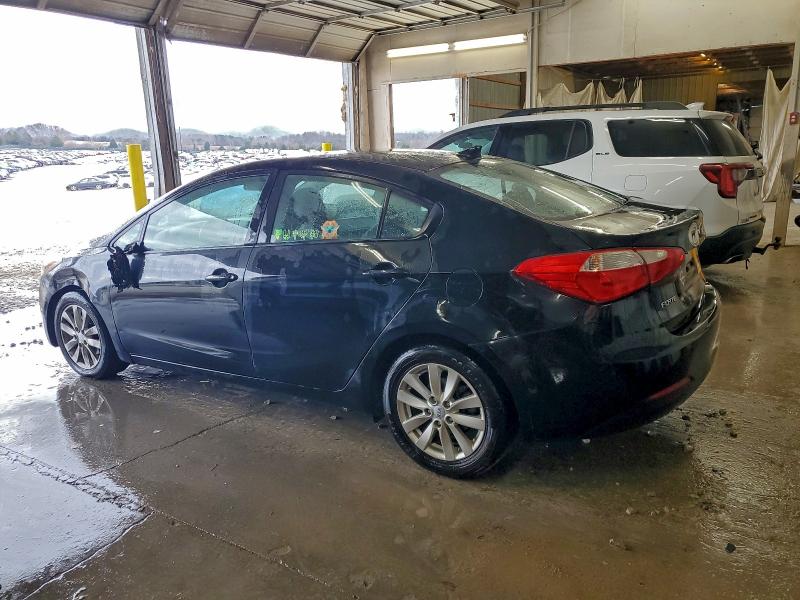 Фото 2 - KIA FORTE