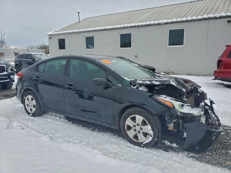 Фото 4 - KIA FORTE