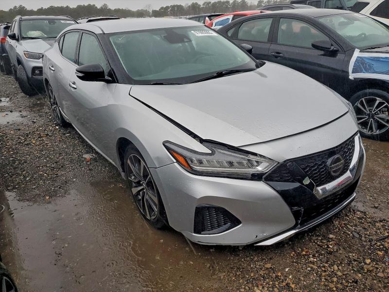 Фото 4 - NISSAN MAXIMA